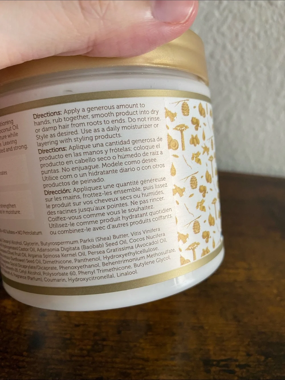 African Pride Moisture Miracle Leave-In Cream (Coconut & Baobab Oil)